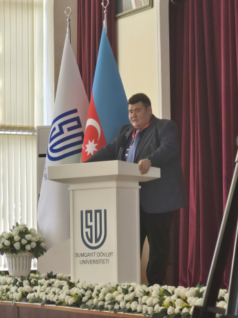 Участие Акан Арыстана в I Международном симпозиуме в Баку